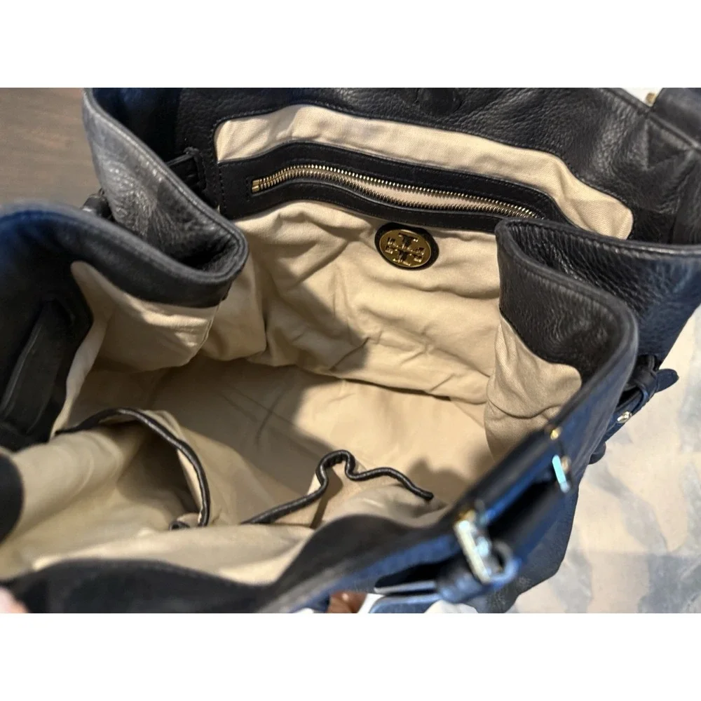 TORY BURCH AMANDA LEATHER TOTE BLACK